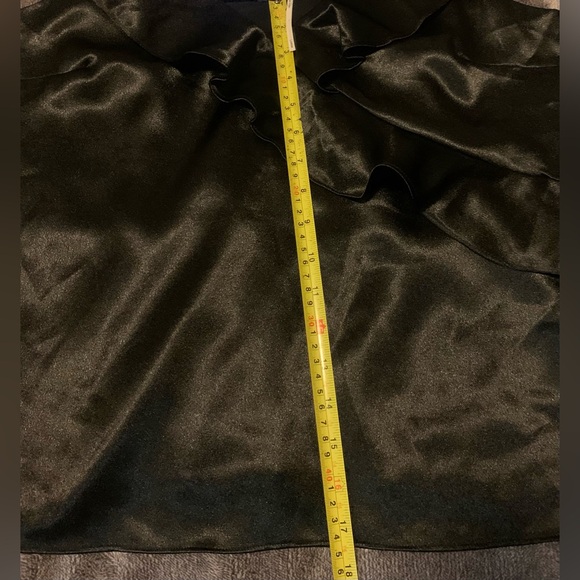 Anthropologie Woman Black Satin Ruffle Top. Large NWOT - Picture 6 of 7